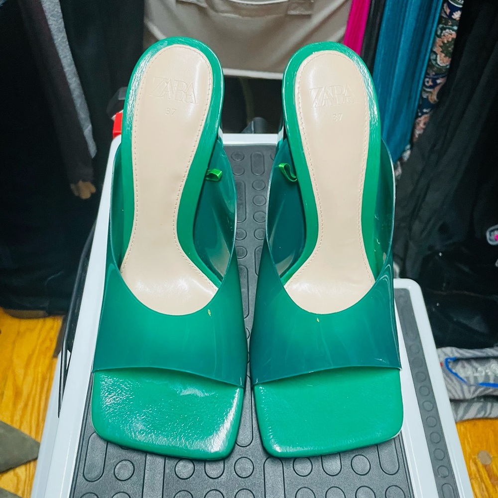 Zara Green Block Heel Sandals